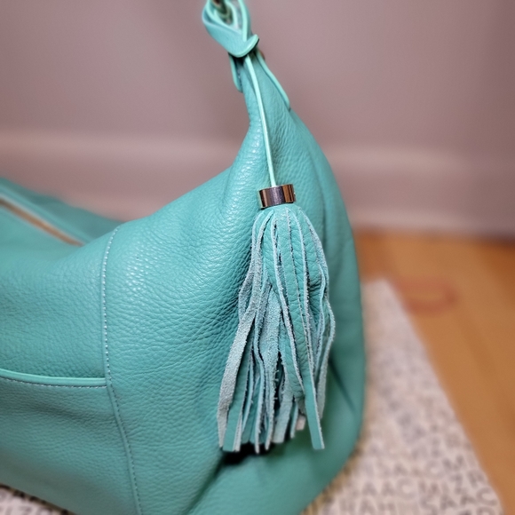 isaac mizrahi leather hobo bag with wristlet - Picture 6 of 9